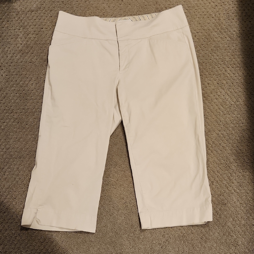 Dockers MID RISE CURVY khakis. Sz 12